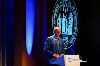 Image for Germany's Merz pushes China currency talks, urges freer yuan