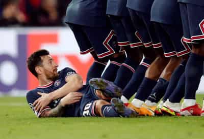 Image for Soccer-Messi scores maiden goal for PSG in 2-0 win over Man City