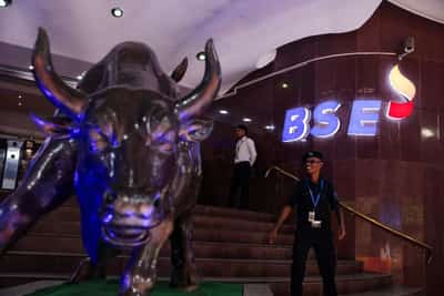 Image for Investors went on January emerging market buying spree, report shows