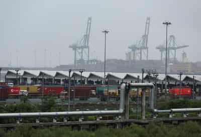 Image for Leaning heavily on tariffs blunts developing nations' industrial push, World Bank says