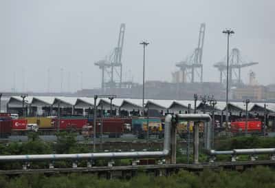 Image for Leaning heavily on tariffs blunts developing nations' industrial push, World Bank says