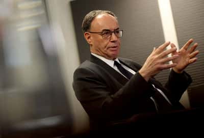 Image for Bank of England has time to gauge impact of Iran war, Bailey says
