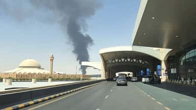 Image for Flames, smoke seen near Riyadh airport after Saudi warning of aerial attack threat