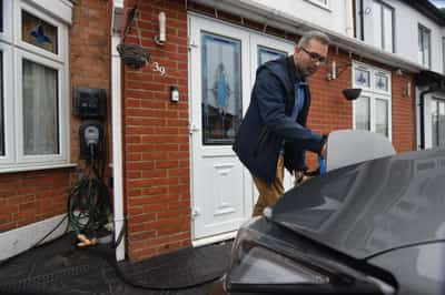 Image for Automakers hope for a cut as two-way EV charging becomes real