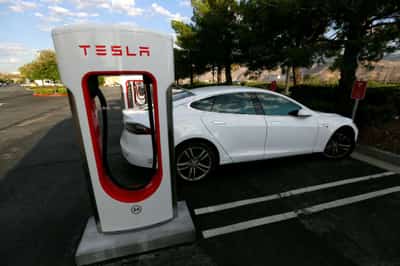 Image for Tesla cuts U.S. Model S and Model X prices between 4% and 9%
