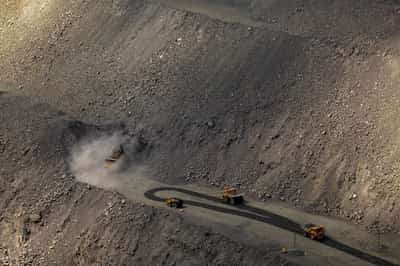 Image for Analysis-US, Ukraine may wait decade or more to see revenue from minerals deal