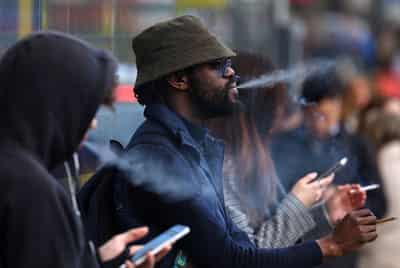 Image for Britain's lifetime smoking ban set to become law