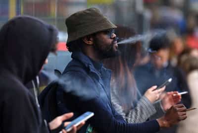 Image for Britain's lifetime smoking ban set to become law