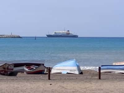 Image for Seven cases of deadly hantavirus confirmed or suspected on stranded cruise ship