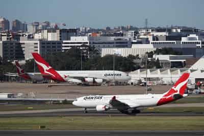 Image for Qantas ground workers to strike over pay and conditions next week