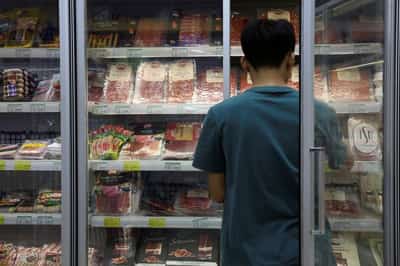 Image for China to hold hearing on anti-dumping probe into EU pork on October 31