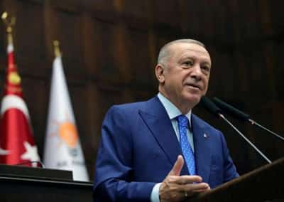 Image for Turkey’s Erdogan halts talks with Greece as tensions flare again