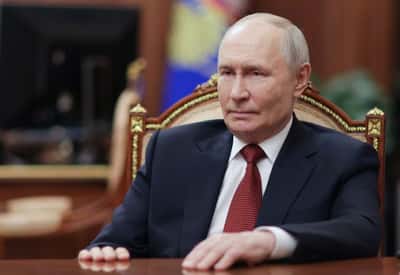 Image for Putin says Russia will press on with front-line campaign regardless of Ukraine proposals