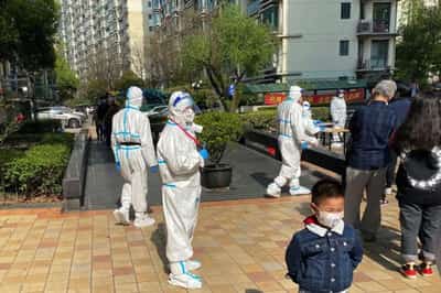 Image for Shanghai widens COVID testing as other Chinese cities impose curbs