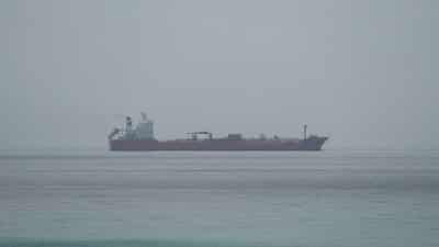 Image for Oil ticks lower as Russia diesel supply prospects counter Gulf supply risks