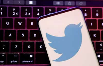 Image for Musk halts Twitter’s coveted blue check amid proliferation of imposters