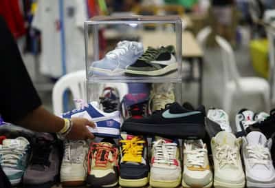 Image for Analysis-Bets surge against Nike, heaping pressure on CEO Hill