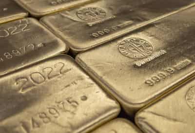 Image for Switzerland wants binding Trump commitment on gold tariffs, lobby group says