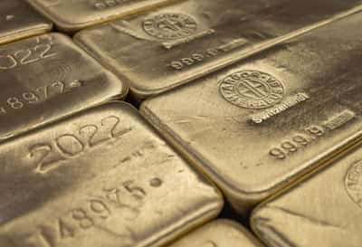 Image for Switzerland wants binding Trump commitment on gold tariffs, lobby group says