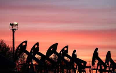 Image for Oil rises as Trump threatens sanctions on Iran partners