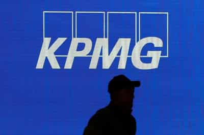 Image for Review finds KPMG Australia mishandled whistleblower claims, pause on government work extended