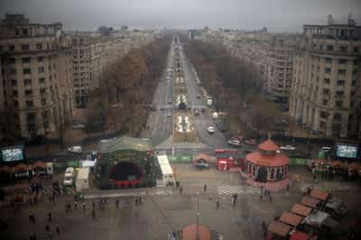 Image for Romania's political crisis heightens recession risks, employers say