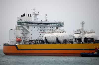 Image for UK allows diesel and jet fuel imports from Russian crude via sanctions carve-out