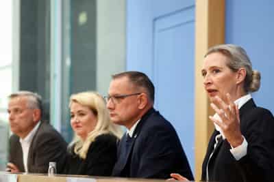 Image for German security agencies face dilemma after victories for far right and far left