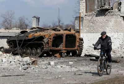 Image for Ukraine says ‘Battle of Donbas’ has begun, Russia pushing in east