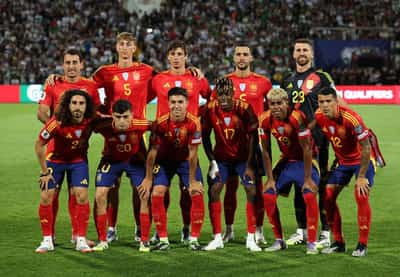 Image for Soccer-Spain return to top of FIFA rankings, Germany drop outside top 10