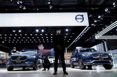 Image for Volvo Cars July sales drop 21.5%, sees improvement ahead