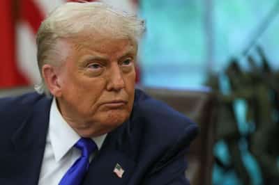 Image for Trump says with lower oil prices, Putin is more eager to settle the Ukraine war