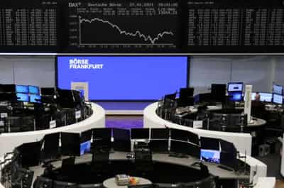 Image for European shares hit near 1-month low after Wall Street selloff
