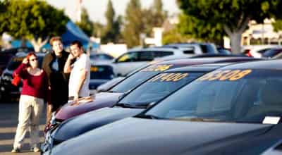 Image for AutoNation gets a bumpy ride as investors worry about U.S. consumers