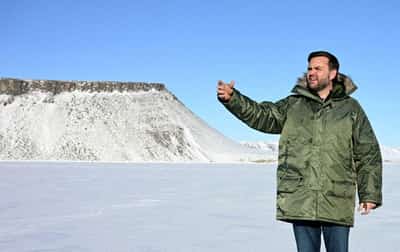Image for Trump reiterates desire for Greenland following high-stakes meeting