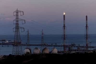 Image for Italy seeks refiners' help to boost domestic fuel production in bid to ease prices