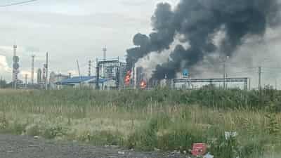 Image for Russia's largest oil refinery halts processing after drone attack, sources say