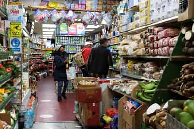 Image for No-booze beer and houmous: healthy habits reshape UK inflation basket
