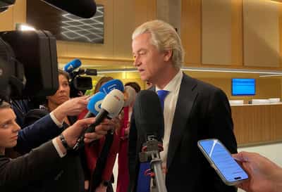 Image for Dutch far-right leader Wilders threatens to quit government coalition