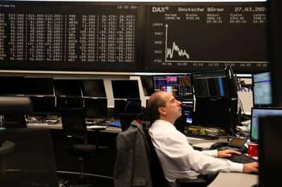 Image for Euro hits 5-year low after Russia halts gas; stocks stage small rebound