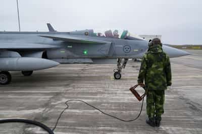 Image for Sweden to deploy fighter jets, warships to Finland