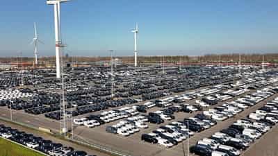 Image for European car sales rise modestly in February, Tesla reverses year-long skid