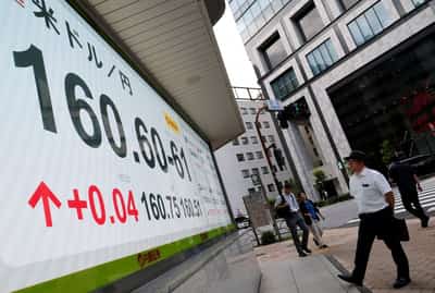 Image for Yen nears weakest in 40 years as BOJ hike fails to stem rout