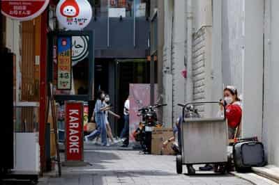 Image for S.Korea suspends baseball season as toughest COVID-19 curbs take force