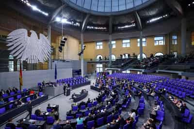 Image for Scholz calls for cool heads to pull Germany out of political crisis