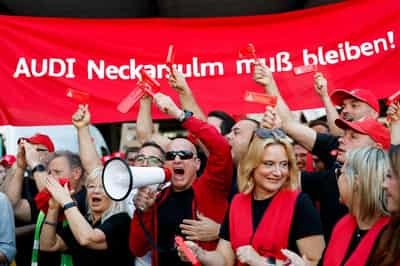 Image for Thousands of Audi workers protest over threatened plant closure