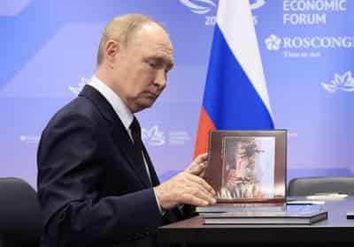 Image for Putin urges Russia's aerospace industry to develop rocket engines