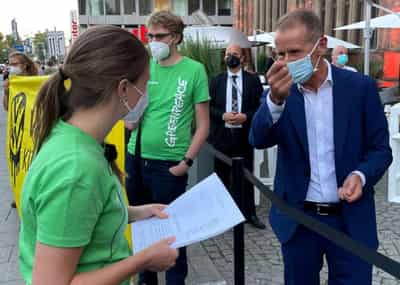 Image for Volkswagen CEO: smart cars, not e-cars, are &#8216;gamechanger&#8217;