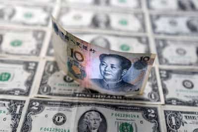 Image for Euro edges up, focus on Ukraine talks