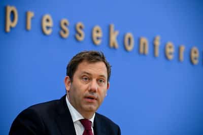 Image for German finance minister urges cuts to plug 30-billion-euro gap in 2027 budget